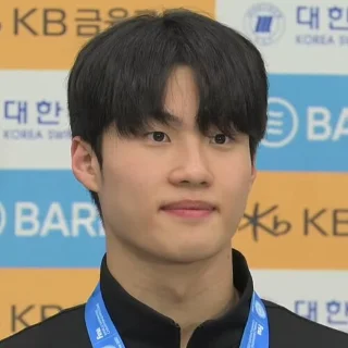 황선우